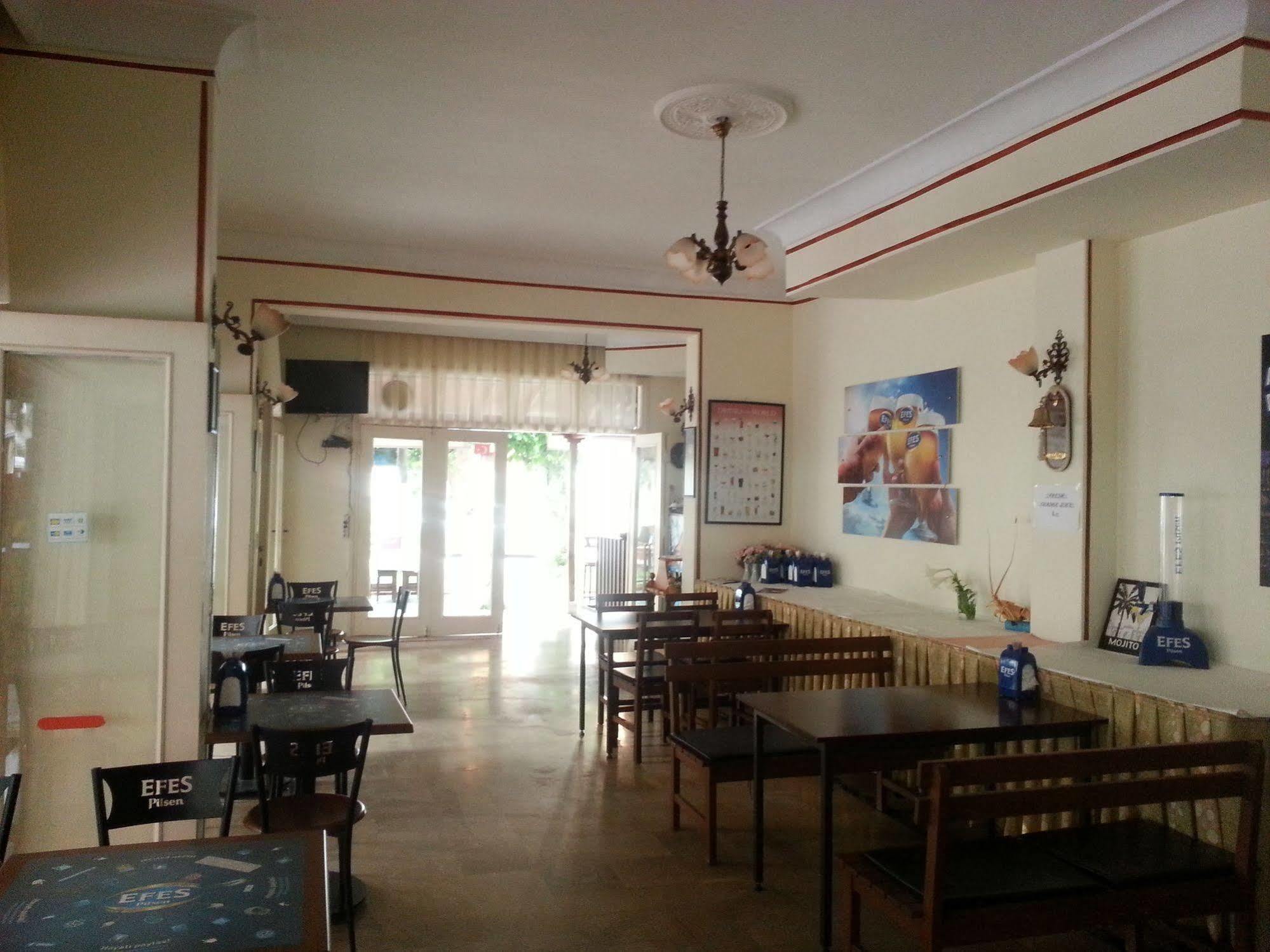 אלאניה Mola Hotel מראה חיצוני תמונה